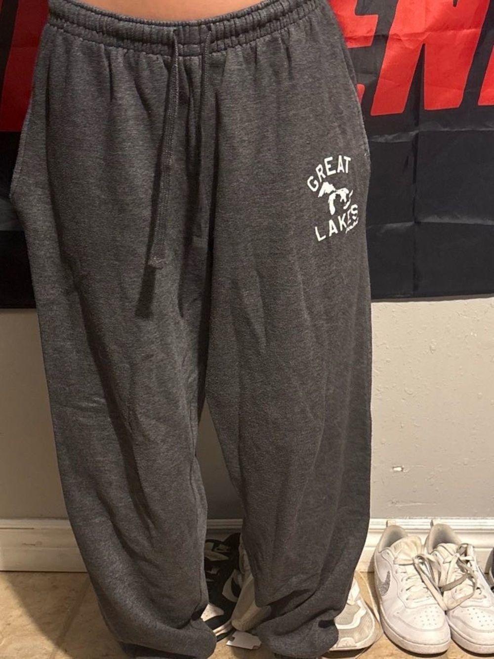 Great Lakes Men's Charcoal Gray Sweatpants